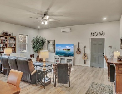 Welcome to this beautifully updated 3-bedroom, 2-bath home on Diamondhead Golf and Country Club in Arkansas - for sale on GolfHomes.com, golf home, golf lot