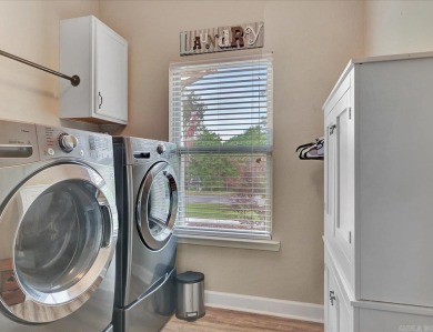 Welcome to this beautifully updated 3-bedroom, 2-bath home on Diamondhead Golf and Country Club in Arkansas - for sale on GolfHomes.com, golf home, golf lot