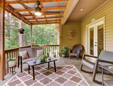 Welcome to this beautifully updated 3-bedroom, 2-bath home on Diamondhead Golf and Country Club in Arkansas - for sale on GolfHomes.com, golf home, golf lot