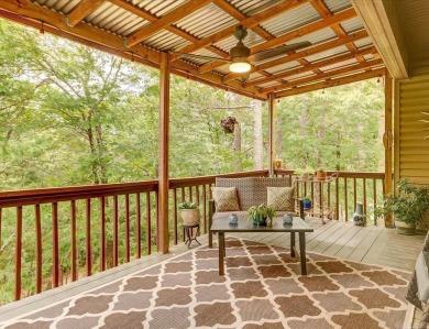 Welcome to this beautifully updated 3-bedroom, 2-bath home on Diamondhead Golf and Country Club in Arkansas - for sale on GolfHomes.com, golf home, golf lot