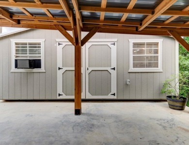 Welcome to this beautifully updated 3-bedroom, 2-bath home on Diamondhead Golf and Country Club in Arkansas - for sale on GolfHomes.com, golf home, golf lot