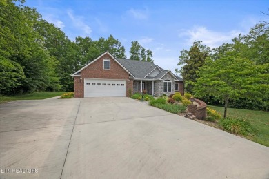 This well-maintained ranch style home with fresh interior paint on Deer Creek Golf Club in Tennessee - for sale on GolfHomes.com, golf home, golf lot