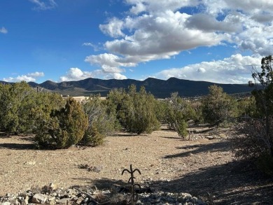 Offering a fabulous elevated one-acre lot on a high quiet on Paa-Ko Ridge Golf Club  in New Mexico - for sale on GolfHomes.com, golf home, golf lot