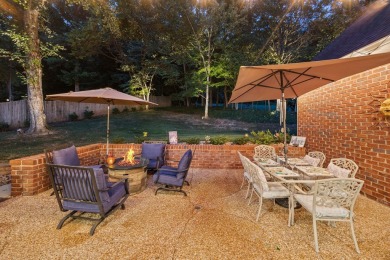 Here is a STUNNING HOME in the prestigious White Plains golfing on White Plains Golf Course in Tennessee - for sale on GolfHomes.com, golf home, golf lot