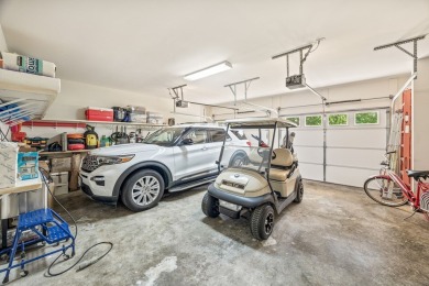 Here is a STUNNING HOME in the prestigious White Plains golfing on White Plains Golf Course in Tennessee - for sale on GolfHomes.com, golf home, golf lot