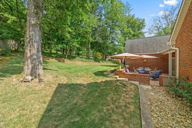 Here is a STUNNING HOME in the prestigious White Plains golfing on White Plains Golf Course in Tennessee - for sale on GolfHomes.com, golf home, golf lot