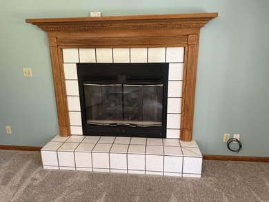 INDIAN HILLS GOLF COURSE BEAUTY!!  Step into the entryway & be on Indian Hills Country Club in Arkansas - for sale on GolfHomes.com, golf home, golf lot