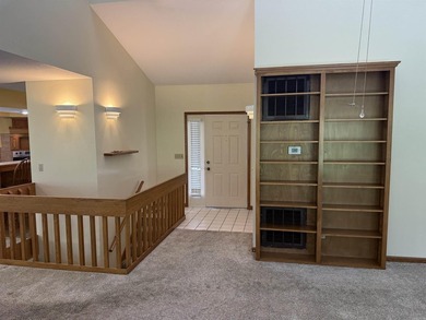 INDIAN HILLS GOLF COURSE BEAUTY!!  Step into the entryway & be on Indian Hills Country Club in Arkansas - for sale on GolfHomes.com, golf home, golf lot