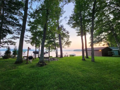 North Shore of Tomahawk Lake Home on Minocqua Country Club in Wisconsin - for sale on GolfHomes.com, golf home, golf lot