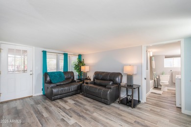 This beautifully updated and RARE 1 bedroom, 2 bath home is on Viewpoint Golf Resort in Arizona - for sale on GolfHomes.com, golf home, golf lot