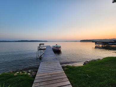 North Shore of Tomahawk Lake Home on Minocqua Country Club in Wisconsin - for sale on GolfHomes.com, golf home, golf lot