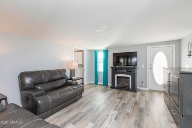 This beautifully updated and RARE 1 bedroom, 2 bath home is on Viewpoint Golf Resort in Arizona - for sale on GolfHomes.com, golf home, golf lot