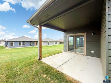 Wide Open Independence Floor Plan Villa Home in the Popular on Brandon Municipal Golf Course in South Dakota - for sale on GolfHomes.com, golf home, golf lot