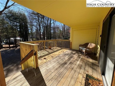 Fabulously located home in the resort community of Linville Land on Land Harbor Golf Course in North Carolina - for sale on GolfHomes.com, golf home, golf lot