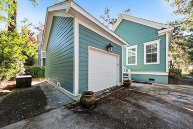 Priced to sell at 100k below recent comps on the same street and on Kiawah Island Resort - Oak Point in South Carolina - for sale on GolfHomes.com, golf home, golf lot