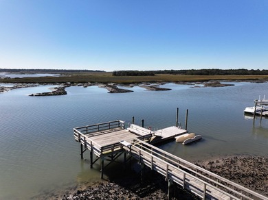 Priced to sell at 100k below recent comps on the same street and on Kiawah Island Resort - Oak Point in South Carolina - for sale on GolfHomes.com, golf home, golf lot