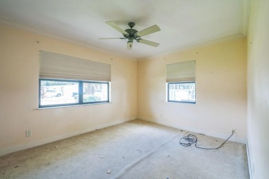 Charming 3 bedroom, 2 bathroom CBS construction home located on Club Med Sandpiper in Florida - for sale on GolfHomes.com, golf home, golf lot