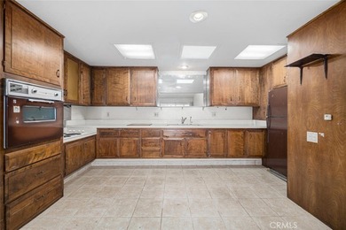 (Carport 27, Space 21)1 Bedroom 1 bath fixer upper ready for on Leisure World Seal Beach Golf Course in California - for sale on GolfHomes.com, golf home, golf lot