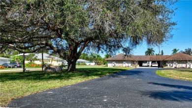 This Florida-style 2 BR/1 Bath condo in Golf wood I is the on Lehigh Resort Club in Florida - for sale on GolfHomes.com, golf home, golf lot