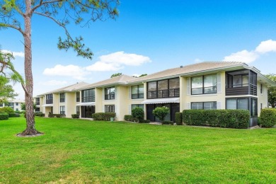 Welcome to this beautiful, newly renovated 3-bedroom, 2-bath on Quail Ridge Golf Course and Country Club in Florida - for sale on GolfHomes.com, golf home, golf lot