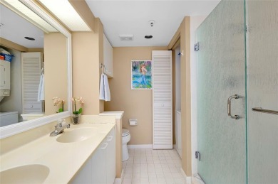 Welcome to easy Florida living in this turnkey 2-bedroom on Plantation Golf and Country Club in Florida - for sale on GolfHomes.com, golf home, golf lot