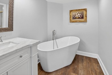 beautiful 2 bedroom 2 bath condo with tranquil lake and golf on Gleneagles Golf and Country Club in Florida - for sale on GolfHomes.com, golf home, golf lot