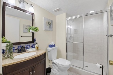 beautiful 2 bedroom 2 bath condo with tranquil lake and golf on Gleneagles Golf and Country Club in Florida - for sale on GolfHomes.com, golf home, golf lot
