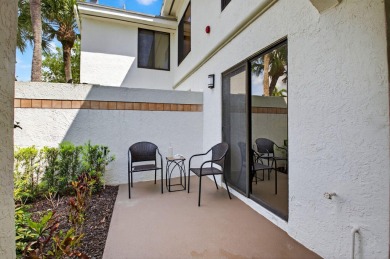 beautiful 2 bedroom 2 bath condo with tranquil lake and golf on Gleneagles Golf and Country Club in Florida - for sale on GolfHomes.com, golf home, golf lot