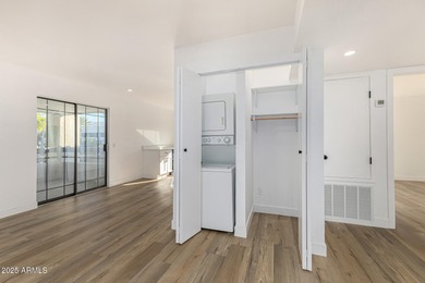 !NO RENTAL RESTRICTIONS!. Luxury 2-bedroom, 2-bath condo ideally on Arizona Biltmore Golf and Country Club in Arizona - for sale on GolfHomes.com, golf home, golf lot