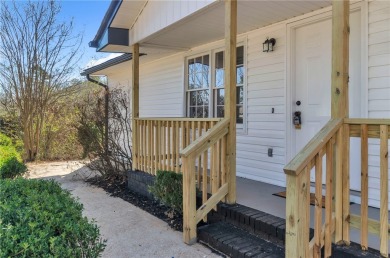 Great house with lots of space and 4 bedrooms. Home has a split on Cobbs Glen Country Club in South Carolina - for sale on GolfHomes.com, golf home, golf lot