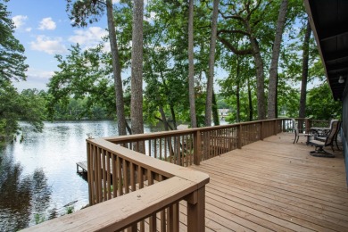 LAKEFRONT COTTAGE IN THE PINES – SPRING CREEK COUNTRY CLUB! on Spring Creek Country Club in Texas - for sale on GolfHomes.com, golf home, golf lot