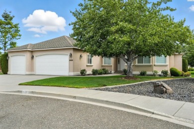 *Amazing 4 bedroom 2,600 Sq foot rambler in a quiet cul-de-sac on Canyon Lakes Golf Course in Washington - for sale on GolfHomes.com, golf home, golf lot
