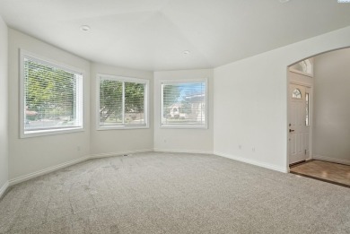 *Amazing 4 bedroom 2,600 Sq foot rambler in a quiet cul-de-sac on Canyon Lakes Golf Course in Washington - for sale on GolfHomes.com, golf home, golf lot