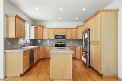 *Amazing 4 bedroom 2,600 Sq foot rambler in a quiet cul-de-sac on Canyon Lakes Golf Course in Washington - for sale on GolfHomes.com, golf home, golf lot