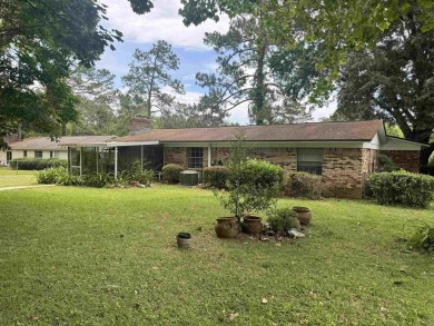 This spacious 4-bedroom, 3-bathroom home in the highly desirable on Killearn Country Club and Inn in Florida - for sale on GolfHomes.com, golf home, golf lot