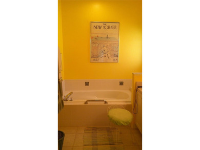 One of the BEST.  A 55+ gated community with an 18-hole golf on Kings Gate Golf Club in Florida - for sale on GolfHomes.com, golf home, golf lot