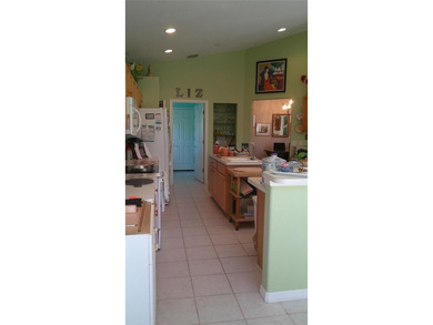 One of the BEST.  A 55+ gated community with an 18-hole golf on Kings Gate Golf Club in Florida - for sale on GolfHomes.com, golf home, golf lot