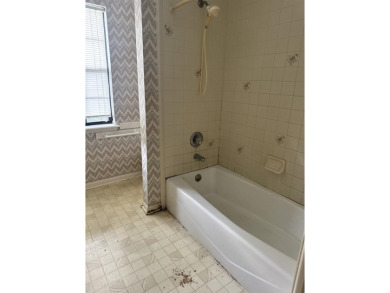 This spacious 4-bedroom, 3-bathroom home in the highly desirable on Killearn Country Club and Inn in Florida - for sale on GolfHomes.com, golf home, golf lot