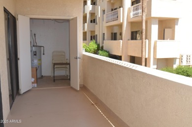 This is a MUST SEE! GREAT CONVENIENT LOCATION in the 40+ age on Westbrook Village Golf Club in Arizona - for sale on GolfHomes.com, golf home, golf lot
