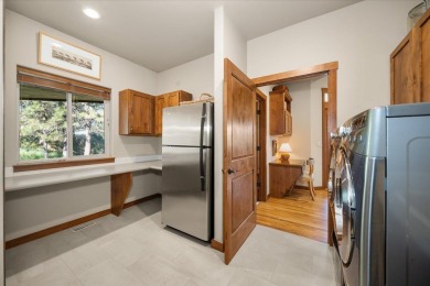 Pacific Northwest living meets the iconic fairway of Latah on Hangman Valley Golf Course in Washington - for sale on GolfHomes.com, golf home, golf lot