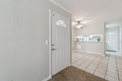 Located at 803 Cardinal Creek BLVD Unit B, Norman, OK 73072 on Jimmie Austin OU Golf Club in Oklahoma - for sale on GolfHomes.com, golf home, golf lot