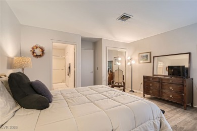 Adorable Townhome in 55+ Sun City Summerlin.  You will love this on Highland Falls Golf Club in Nevada - for sale on GolfHomes.com, golf home, golf lot