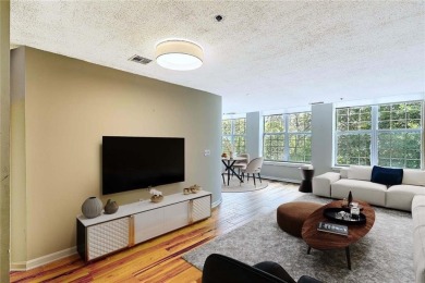 This lovely one bed, one bath condo is located within the much on Kirkbrae Country Club in Rhode Island - for sale on GolfHomes.com, golf home, golf lot