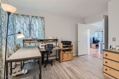 Adorable Townhome in 55+ Sun City Summerlin.  You will love this on Highland Falls Golf Club in Nevada - for sale on GolfHomes.com, golf home, golf lot