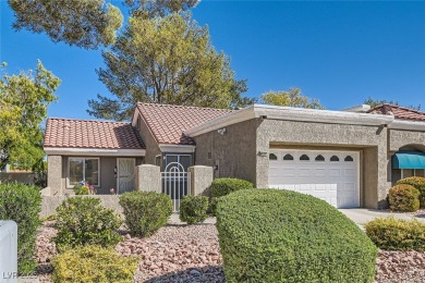Adorable Townhome in 55+ Sun City Summerlin.  You will love this on Highland Falls Golf Club in Nevada - for sale on GolfHomes.com, golf home, golf lot