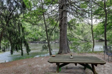 This lovely one bed, one bath condo is located within the much on Kirkbrae Country Club in Rhode Island - for sale on GolfHomes.com, golf home, golf lot