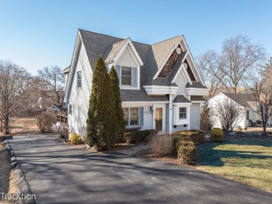 This inviting three bedroom, two and a half bath home is on Downers Grove Golf Club in Illinois - for sale on GolfHomes.com, golf home, golf lot