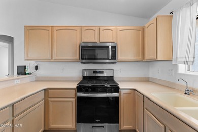 Welcome to this well-maintained 3 bedroom, 2 bathroom home on Desert Lakes Golf Course in Arizona - for sale on GolfHomes.com, golf home, golf lot