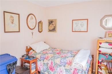 This beautiful 3-bedroom, 2-bath ranch is tucked away in the on Teugega Country Club in New York - for sale on GolfHomes.com, golf home, golf lot