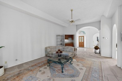 Lovely single story 2 Bedroom 1.75 Bath home in gated Tanoan on Tanoan Country Club in New Mexico - for sale on GolfHomes.com, golf home, golf lot